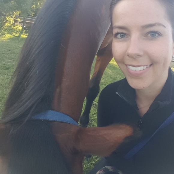 Meet your Posher, Melanie - Picture 1 of 1